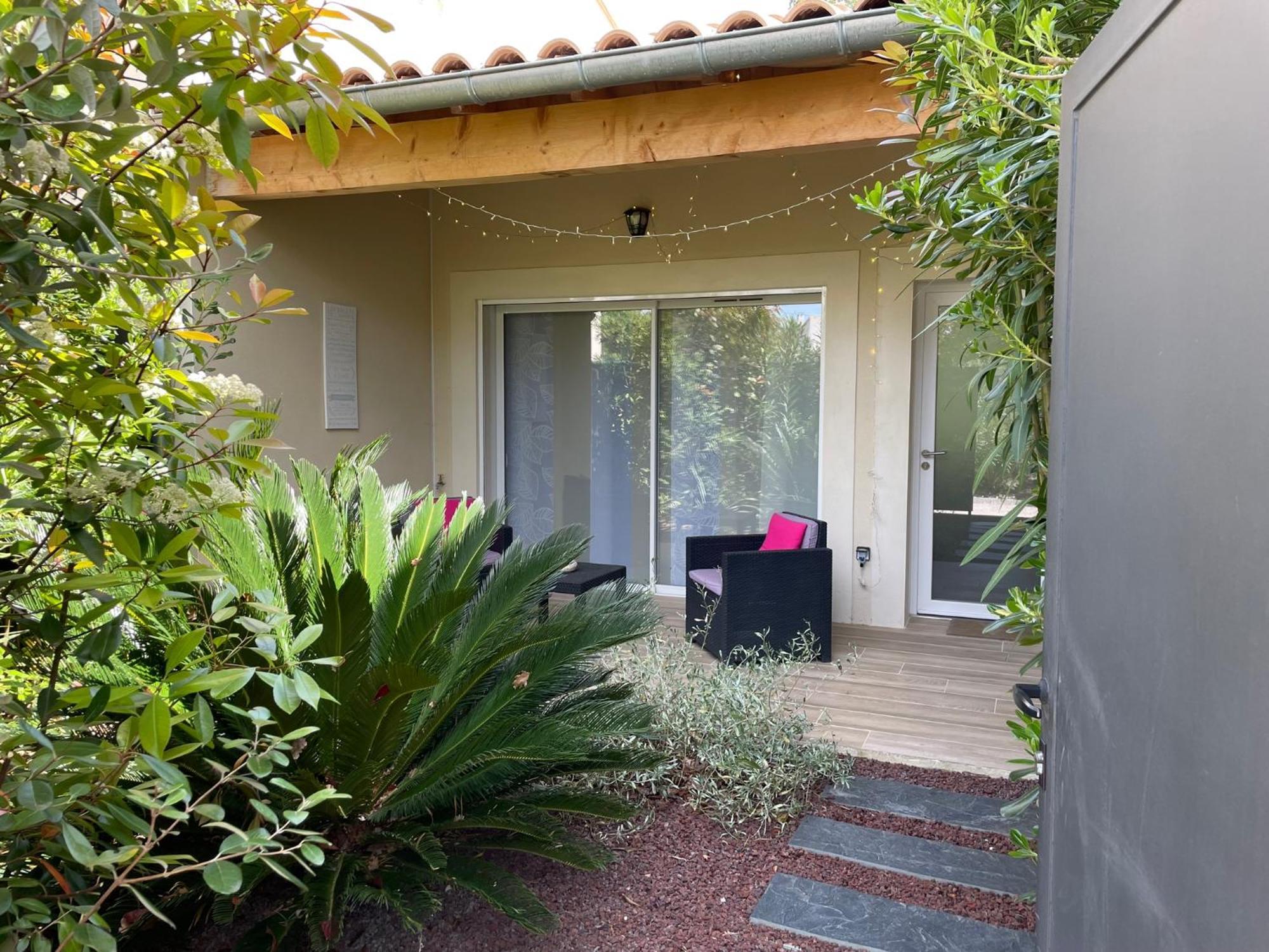 Les Jardins Du Castelas - Piscines, Jardins Et Spas Privatifs Uchaux Rom bilde